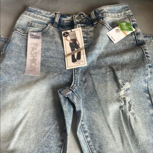 Tinseltown Blue Relaxed‎ Distressed Jeans